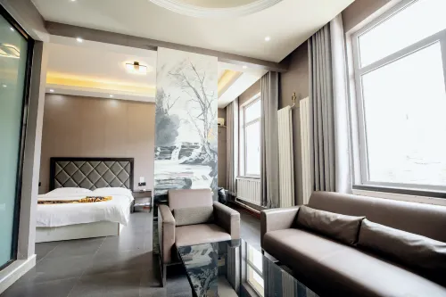 Hohhot Haoxuan Hotel (Dazhao Wuliang Temple CapitaMall Plaza)