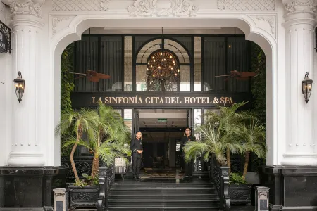 La Sinfonia Citadel Hotel and Spa Отели рядом с достопримечательностью «Hanoi Train Street»