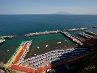 Hotel Continental Hotels near Salvatore Beach
