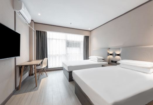 HanTing 호텔 (충칭 북부기차역-룽터우쓰 공원 지하철역 호텔)