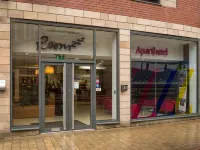 Roomzzz Leeds City Hotels near Briggate