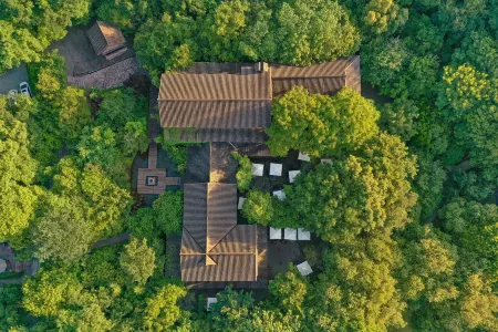Relais & Chateaux Seven Villas Hangzhou Отели рядом с достопримечательностью «Zhejiang Institute of Mechanical and Electrical Engineering»