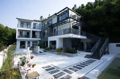 Muyanxi Camping Camping Pool Parent-child Leisure Holiday Beauty Hotel a Anji Meizi Bay Scenic Area