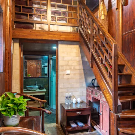 Hongcun Songhetang Inn