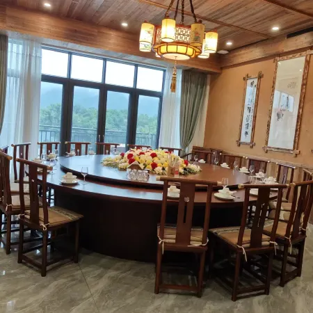 xiuningxiangyueyanongzhuang