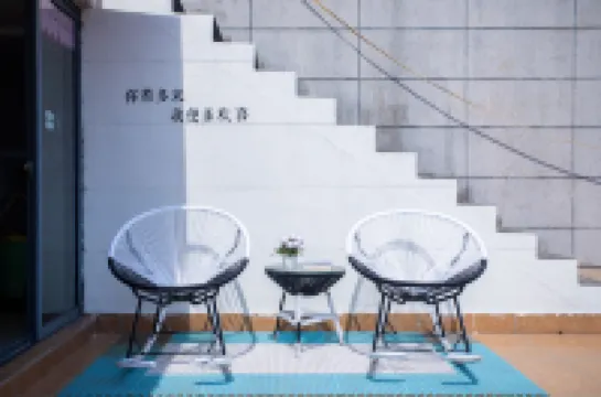 후니우 빌라 (지후 해변 관광지)