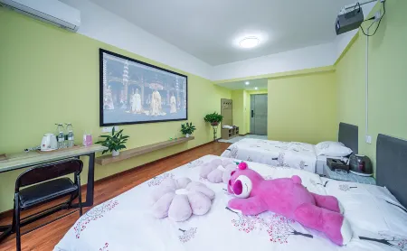 Yujian Shiguang Apartment (Linyi University International Expo Center) Отели рядом с достопримечательностью «Linyi University Foreign Language School»