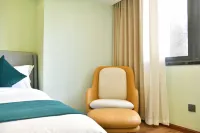 Maitreya Kangyi Travel and Wellness Hotel (Huquan Ecological Park Branch)