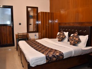 Hotel Rajat Residency Bijnor