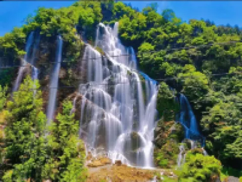 瓦屋山悅客の家