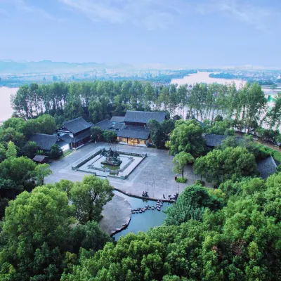 Shaoxing Yihu Wineyard  hotel Hotels near Shaoxing Keyan Scenic Area
