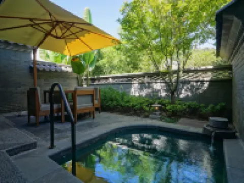 Nandian Banshan Hot Spring Hotel Hotels in Lianghe