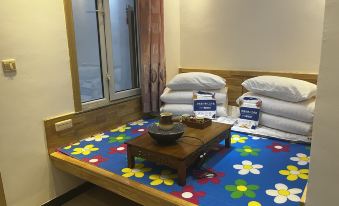 Cuiguodong Family Hostel