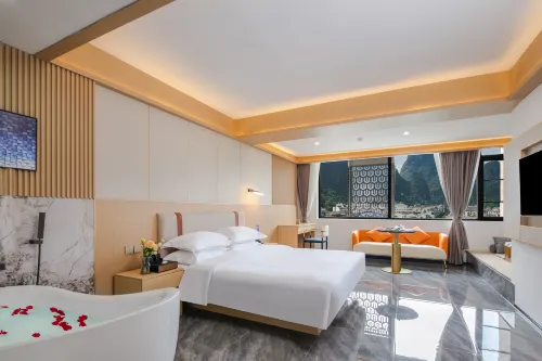 yuelu Hotel (Yangshuo West Street Shili Gallery)