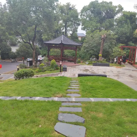 Floral Hotel·Lushan Yinxu Quanzhuang hotel (Tianmu Hot Spring Resort)