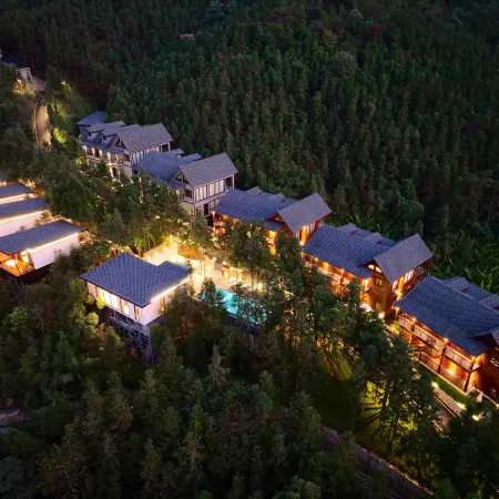MounTours Resort