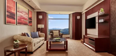 Shangri-La Shenzhen Hotel