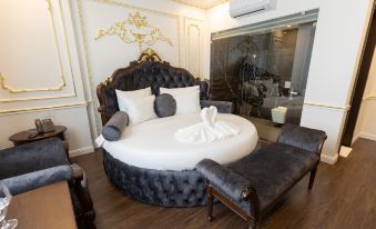 Royal Duong Noi Hotel