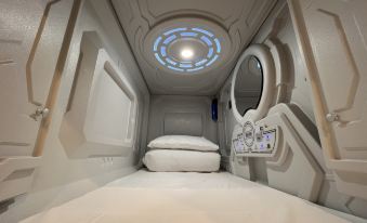 Sleeping Space Capsule Hotel (Fuzhou Changle Airport)