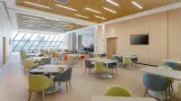 Holiday Inn Express Weifang Center (Weifang Station Taihuacheng Branch)