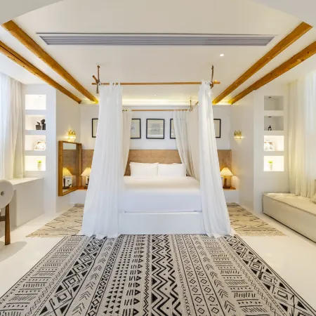 May Coastal Bed and Breakfast in Naozhou, Zhanjiang