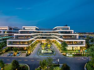 VR Atour Hotel (Fuzhou Donghu Town,Changle Airport)
