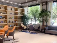 Champs Forest Resort Hotel(Shangri-La Bus Terminal) - Business