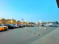 Helan Jinhang Hotel (Shiwei Lou Banquet Center Yindadi Center Store) - 2-نجوم