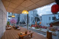 Hongcun Mushanbo · Yuli 19 She · Hanfu Experience · Lake View Courtyard Coffee · View Holiday Home Hotels in Outside Hongcun Scenic Area