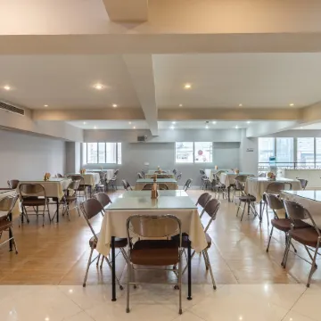 OAK Hotel （Times Paradise Walk & The First Affiliated Hospital of Chongqing Medical University） Отели рядом с достопримечательностью «Чунцин Цзян и Улицы и начальная школа»