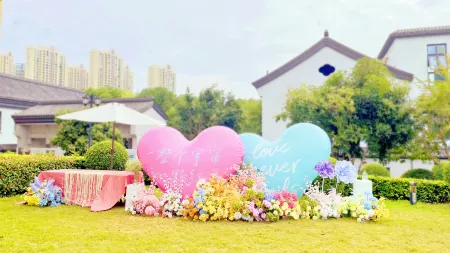 Island International Hotel