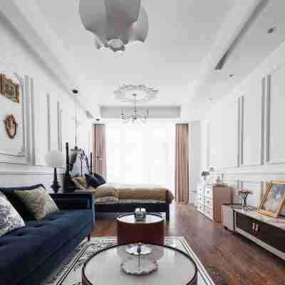 Evening Breeze Listening Homestay Rooms