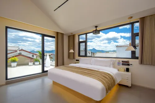 Canglan Famous Residence Designer Sightseeing Home stay (the Old Town of Lijiang Store)