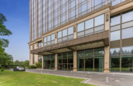 China Grain Hotel Hotel berhampiran Huangxing Park