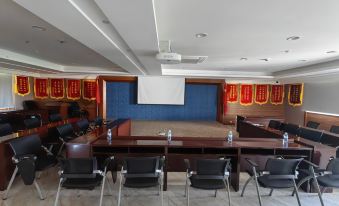Lanbowan Hotel (Huijia Binhe Plaza)
