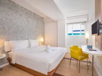 1O1 URBAN Jakarta Kelapa Gading Hotels near La Piazza