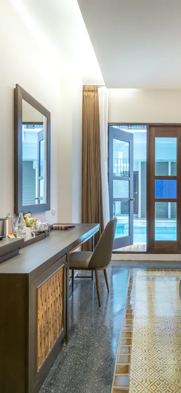 ห้องดีลักซ์ มีทางลงสระว่ายน้ำ