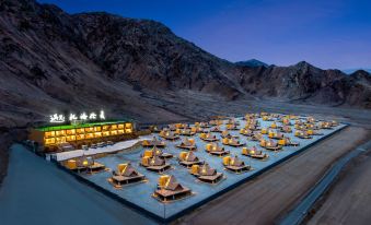 Meet Torgrencia tent camp