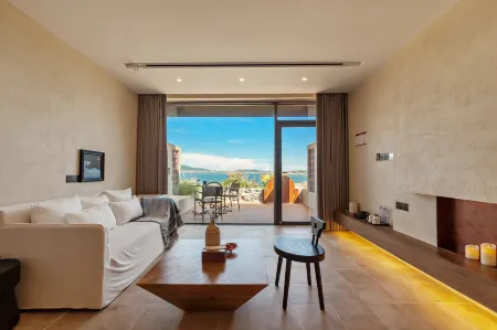 Period·Reed Sea View Boutique Hotel (Pingtan Huan Island East Road Store)