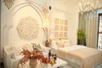Tangduo Cinema Homestay (Gaozhou Panzhou Plaza) - balcony