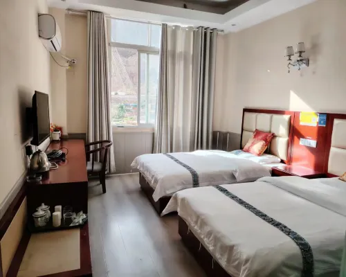 Changdu Tianyouhua Hotel Hotels in Basu