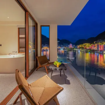 Slow Ferry MD Private Soup Aesthetic Villa (Zhenyuan Ancient City New Bridge Store)
