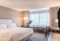 Orange County Hotel Hotel dekat Versailles On the Lake