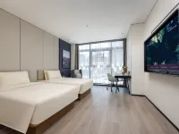 Atour X Hotel Dali Xiaguan Taiye International Plaza Hotels near Caicun