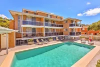 Copacabana Shores Hotels in Terrigal
