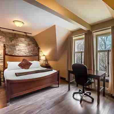 Hotel Chateau Bellevue Rooms