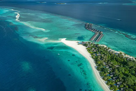 Four Seasons Resort Maldives at Landaa Giraavaru Отели в г. Kendhoo
