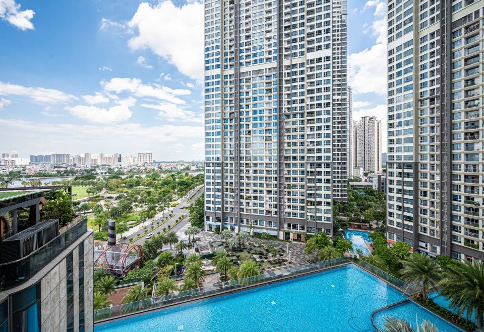 랜드마크 81 쇼핑몰 내부