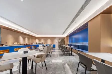 Elong Anyue Hotel (Xi'an Tangdu Hospital textile city subway station) Отели рядом с достопримечательностью «Xi'an Siyuan University»