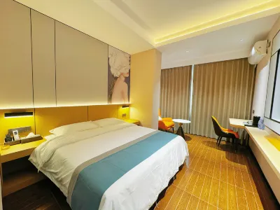 Zhaoqing Yindu Hotel Hotels near Tang Xiancha Huanggong Temple
